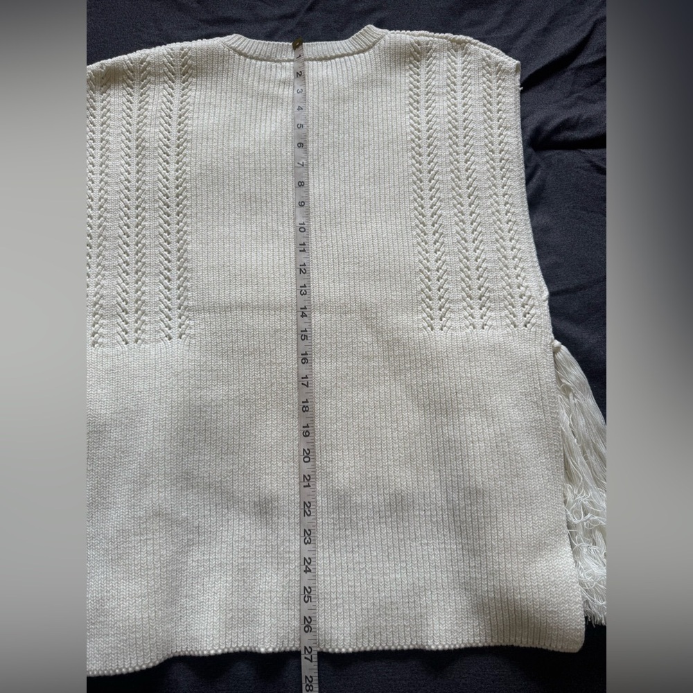 By Anthropologie Ivory Fringe-Trim Crewneck Sleeveless Sweater Size One Size L - Picture 7 of 8